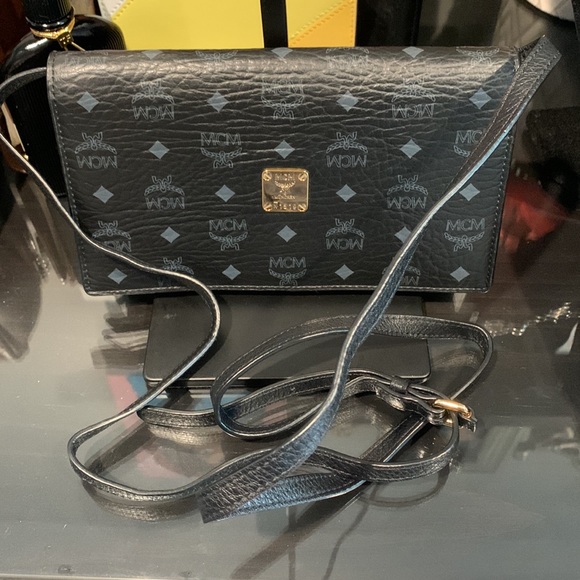 MCM Crossbody Wallet - Picture 7 of 9